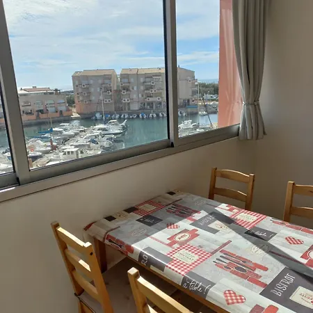 Superbe Avec Vue Sur La Et Port
