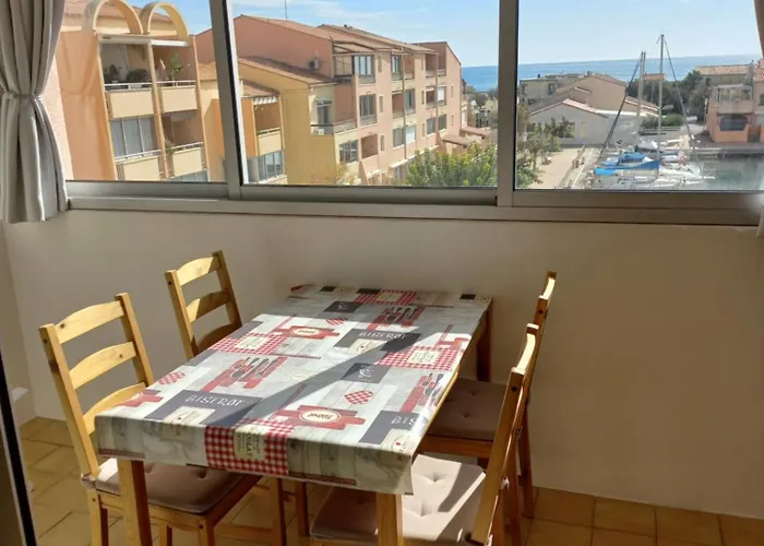 Superbe Avec Vue Sur La Et Port Apartment